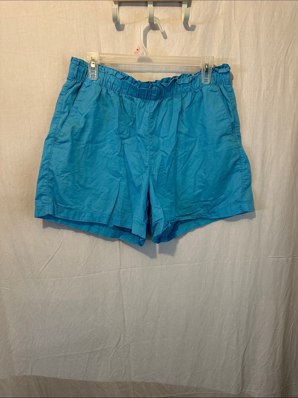 Old Navy Turquoise Elastic-Waist Women's Athletic Shorts